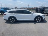 Used 2018 Buick Regal Essence w/ Driver Confidence Package #1 image 2