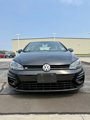Used 2018 Volkswagen Golf 4-Door image 3