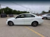 Used 2018 Volkswagen Jetta SE image 4