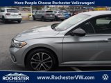 Used 2024 Volkswagen Jetta Sport image 2