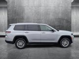 Used 2023 Jeep Grand Cherokee L Laredo image 4