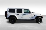 Used 2018 Jeep Wrangler Unlimited Sahara image 3