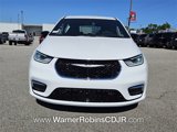 New 2025 Chrysler Pacifica Select image 2