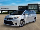 Used 2019 Toyota Sienna LE image 1