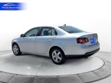 Used 2009 Volkswagen Jetta SE image 3