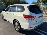 Used 2013 Nissan Pathfinder S image 6