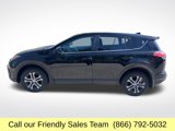Used 2018 Toyota RAV4 LE image 2