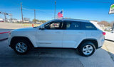 Used 2015 Jeep Grand Cherokee Laredo image 2