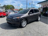 Used 2017 Jeep Cherokee Latitude image 3