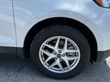 Used 2024 Ford Edge SEL w/ Convenience Package image 3