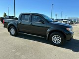 Used 2019 Nissan Frontier SV image 2