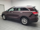 Used 2016 Kia Sorento LX w/ LX Convenience Package image 3