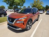 Used 2022 Nissan Rogue Platinum image 2