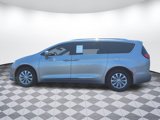 Used 2019 Chrysler Pacifica Touring-L image 6