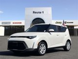 Used 2023 Kia Soul LX image 2