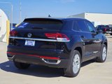 Certified 2021 Volkswagen Atlas Cross Sport SE w/ Panoramic Sunroof Package image 4
