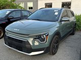 Used 2023 Kia Niro EX image 3