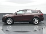 Used 2019 Kia Sorento LX image 3