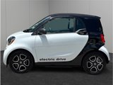 Used 2019 smart fortwo passion image 5