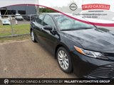 Used 2018 Toyota Camry LE image 3