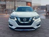 Used 2017 Nissan Rogue SV image 3