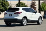 Used 2021 Nissan Rogue Sport S image 5