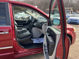 Used 2015 Chrysler Town & Country Touring w/ Driver Convenience Group image 3