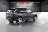 Certified 2022 Jeep Compass Latitude image 3