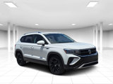 Used 2022 Volkswagen Taos SE image 1