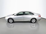 Used 2015 Toyota Camry LE image 4