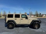 Used 2018 Jeep Wrangler Unlimited Rubicon w/ Connectivity Group image 6