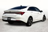 Used 2022 Hyundai Elantra SEL w/ Convenience + Premium Package image 2