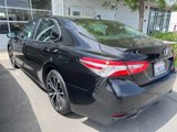 Used 2020 Toyota Camry SE image 2