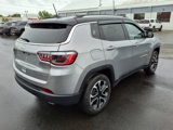 Used 2022 Jeep Compass Limited image 5