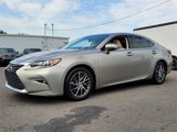 Used 2018 Lexus ES 350 w/ Luxury Package w/Wood Trim image 3