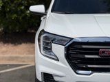 Used 2022 GMC Terrain SLE w/ Driver Convenience Package image 4