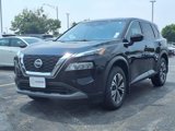 Used 2021 Nissan Rogue SV image 2