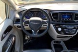 Used 2018 Chrysler Pacifica Touring-L image 5