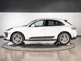 Used 2025 Porsche Macan image 2
