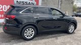 Used 2019 Kia Sorento LX image 4