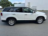Used 2014 Kia Sorento LX image 2