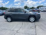 Used 2017 Jeep Cherokee Latitude w/ Comfort/Convenience Group image 2