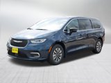 New 2025 Chrysler Pacifica Select image 3