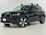 Used 2019 Volvo XC40 T5 Momentum image 2