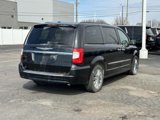 Used 2014 Chrysler Town & Country Touring-L w/ Driver Convenience Group image 4