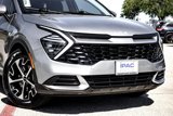 Used 2024 Kia Sportage EX image 3