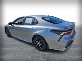 Used 2023 Toyota Camry SE image 4