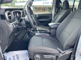 Used 2023 Jeep Gladiator Sport image 3