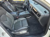 Used 2018 Porsche Macan image 5