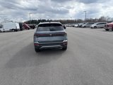 New 2025 Volkswagen Taos SE image 4